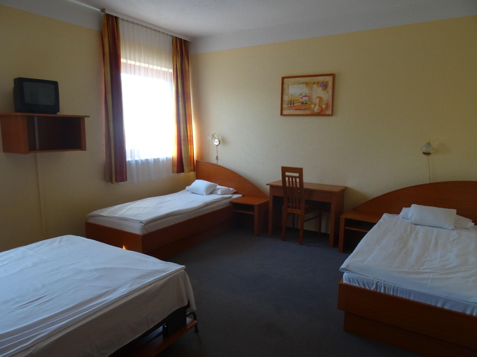Homoky Hotels Bestline Hotel Budapest Ngoại thất bức ảnh